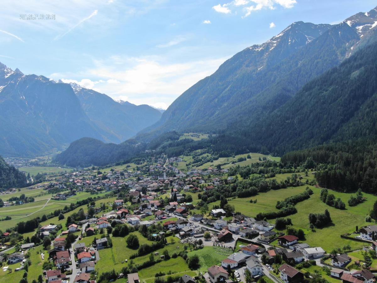 Ferienwohnung The Alpenhouse Gligic'S Sautens Exterior foto